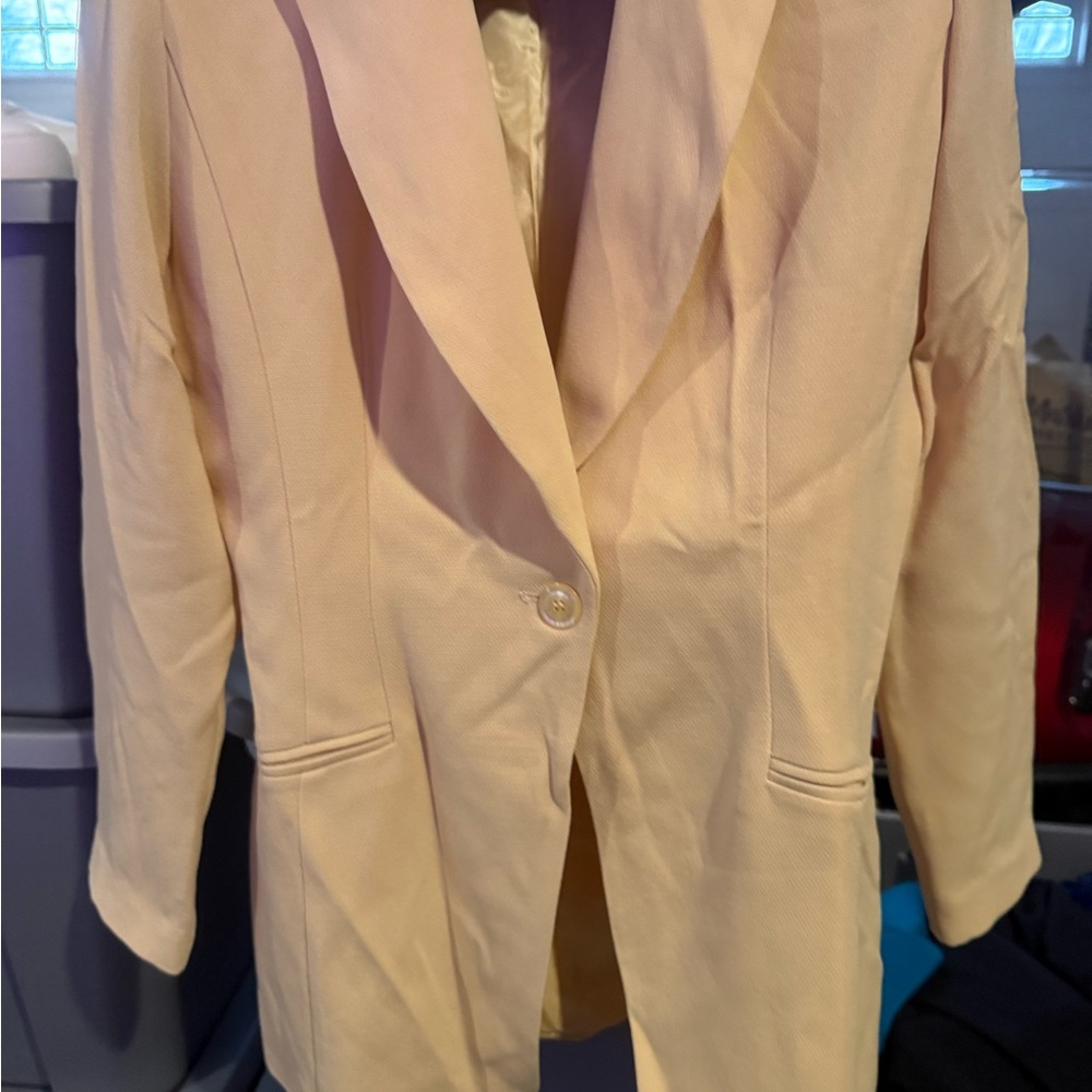 Elegant Cream Women's Blazer mp54 - Picture 5 of 5